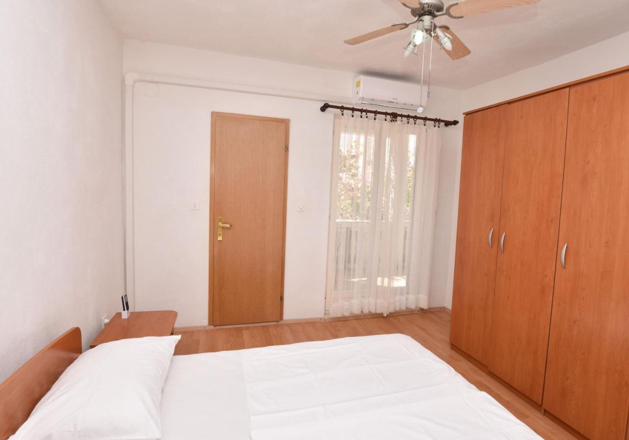 Apartments And Rooms Jakov Primošten Extérieur photo