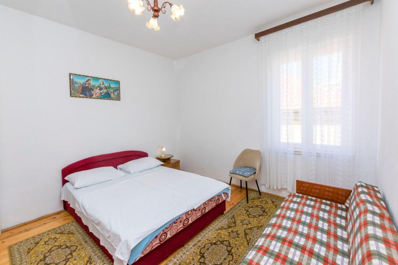 Apartments And Rooms Jakov Primošten Extérieur photo