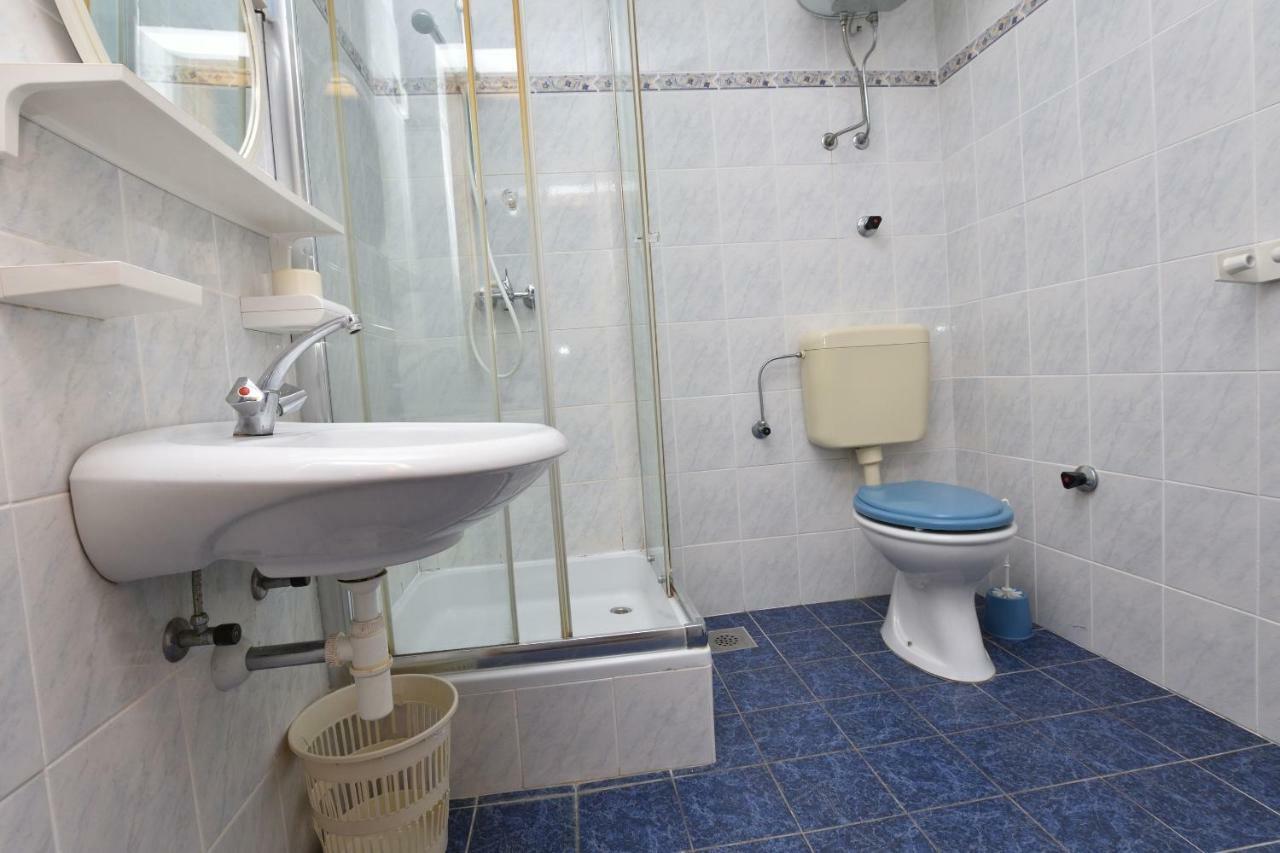 Apartments And Rooms Jakov Primošten Extérieur photo